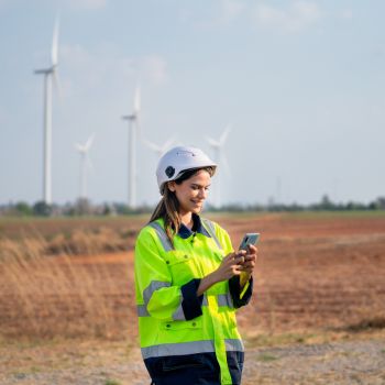 Public or Private LTE - which one should you choose? This blogpost help you figure it out.